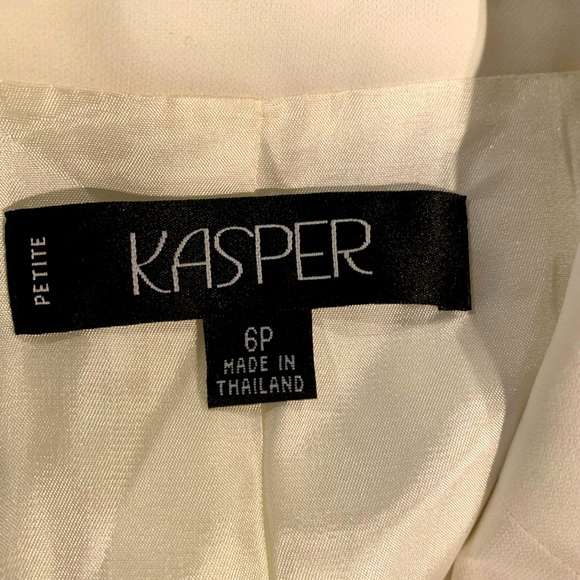 NWT Kasper Ivory Career blazer , Size 6P - Picture 6 of 8
